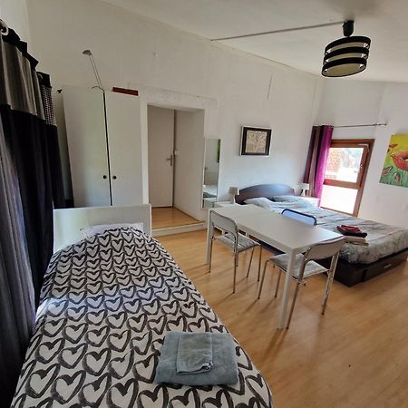 Studio, Chambres, Appartement, Gite Vendegies-sur-Ecaillon Exteriör bild