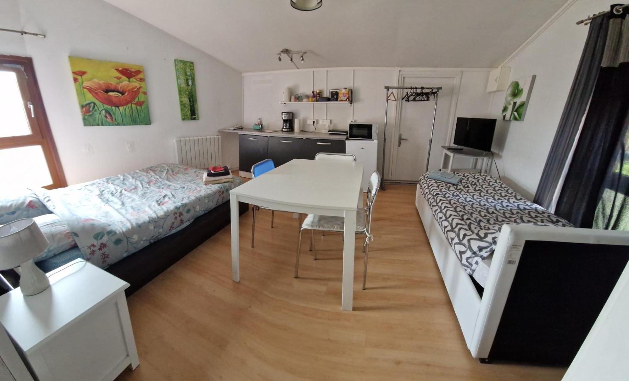 Studio, Chambres, Appartement, Gite Vendegies-sur-Ecaillon Exteriör bild